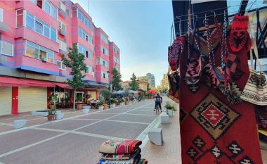 Turizmi në Tiranë – kryeqyteti shqiptar nën fokusin e aparatit të fotografive të vizitorëve