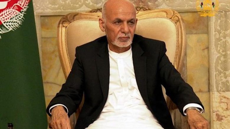 Presidenti afgan niset drejt Taxhikistanit