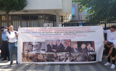 Aksion para ambasadës së Shqipërisë, kundërshtohet “Ballkani i Hapur”