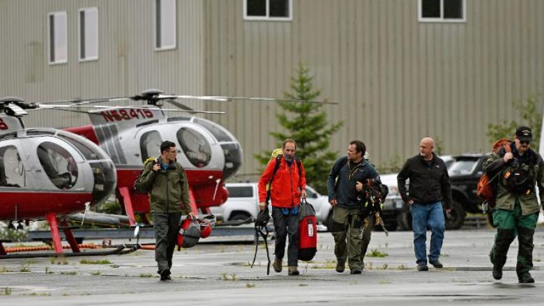 Gjashtë të vdekur pas rrëzimit të një aeroplani në Alaska