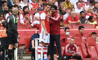Arteta thotë se Xhaka nuk do të largohet nga Arsenali: Është lojtar kyç i skuadrës