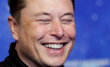 Elon Musk tallet me anijen e Jeff Bezos
