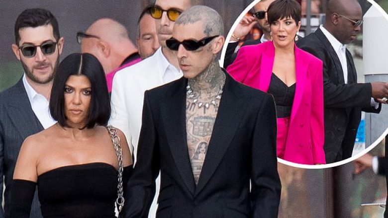 Kourtney Kardashian dhe Kris Jenner shkëlqejnë përkrah partnerëve në shfaqjen e “Dolce & Gabbana” në Venecia
