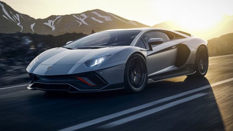 Aventador është mbreti i Lamborghini V12