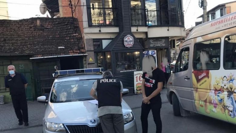 Policia në Prizren shqipton 204 dënime për mosrespektim të masave antiCOVID