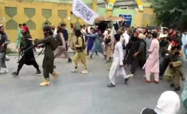 Talebanët kanë filluar të hyjnë edhe në kryeqytetin e Afganistanit, Kabul