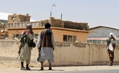 Pse Afganistani ra kaq lehtë dhe kaq shpejt në duart e talebanëve?