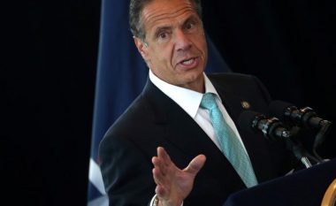 Guvernatori i New York-ut Andrew Cuomo ‘ka ngacmuar seksualisht disa gra’, thotë raporti i hetimit