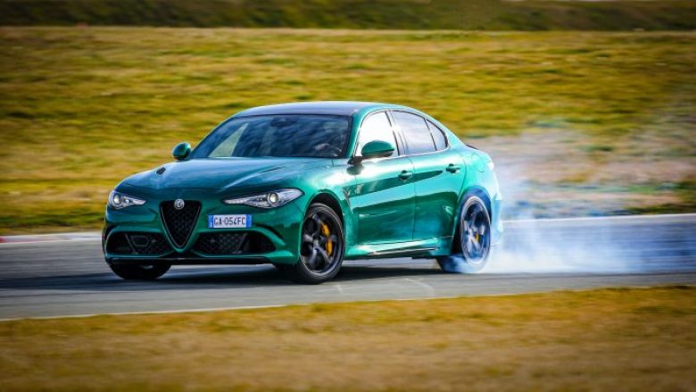 Po i vjen fundi Alfa Romeos siç e njohim: Marka e veturave me ndryshim drastik