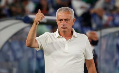 Jose Mourinho thotë se vetëm një trajner në botë mund të jetë i kënaqur me skuadrën që ka në dispozicion