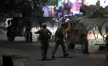 Shpërthim në Kabul të Afganistanit i ndjekur nga të shtënat, raportohet për 10 persona të lënduar – tre sulmues të vrarë