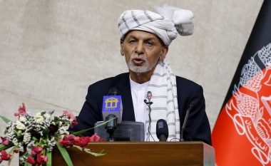 Presidenti Ashraf Ghani largohet nga Afganistani