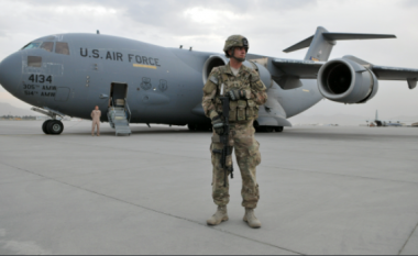 Zëdhënësi i Pentagonit, Kirby: Ushtria amerikane ende e kontrollon Aeroportin e Kabulit