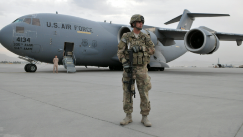 Zëdhënësi i Pentagonit, Kirby: Ushtria amerikane ende e kontrollon Aeroportin e Kabulit
