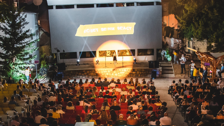 Me shfaqjen e mbi 200 filmave dhe aktiviteteve të ndryshme  – çfarë e karakterizoi edicionin jubilar të 20-të të Festivalit “Dokufest”?