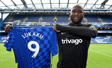 Romelu Lukaku merr fanellën me numrin 9 te Chelsea