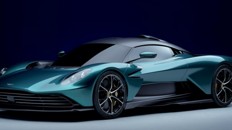 Aston Martin po përgatit veturën e parë elektrike për 2026