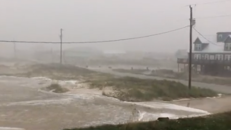 Uragani Ida arrin në New Orleans – erërat me shpejtësi prej 240 km/h godasin bregdetin e Luizianës