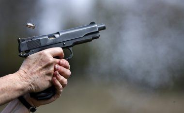 Të shtënat me armë zjarri nëpër dasma e ahengje familjare, Policia konfiskon 50 revole