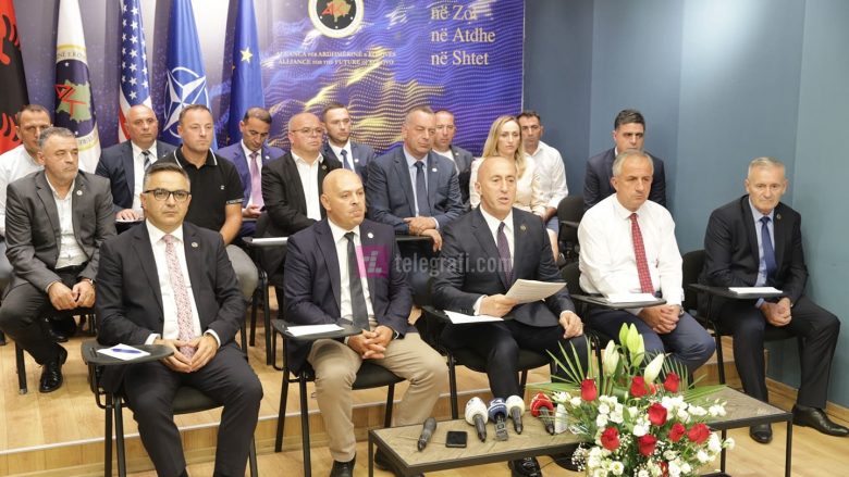 ​Haradinaj: 21 kandidatët e AAK-së për kryetar komunash janë pa afera korruptive