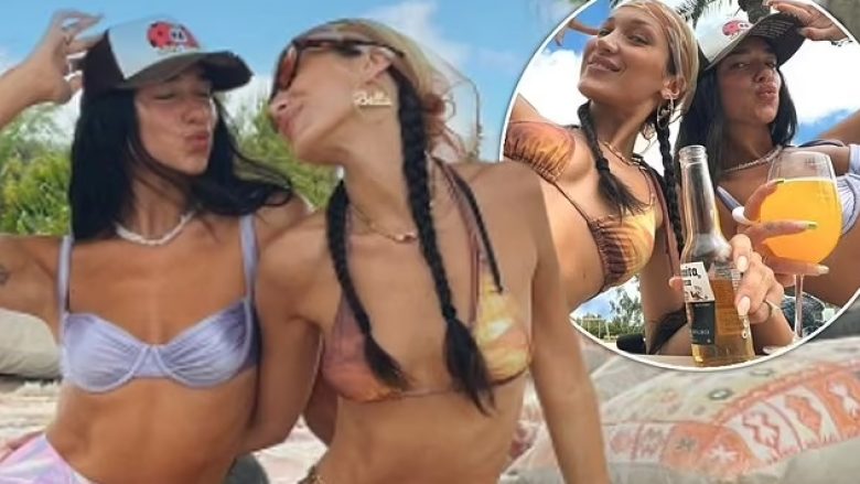 Dua Lipa duket marramendëse në paraqitjet me bikini, teksa shijon pushimet me kunatën Bella Hadid në Ibiza