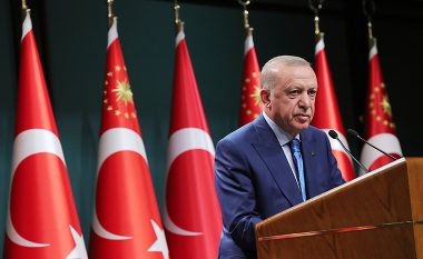 Erdogan kërcënon Evropën për migrantët afganë: Turqia nuk është "depo e refugjatëve"