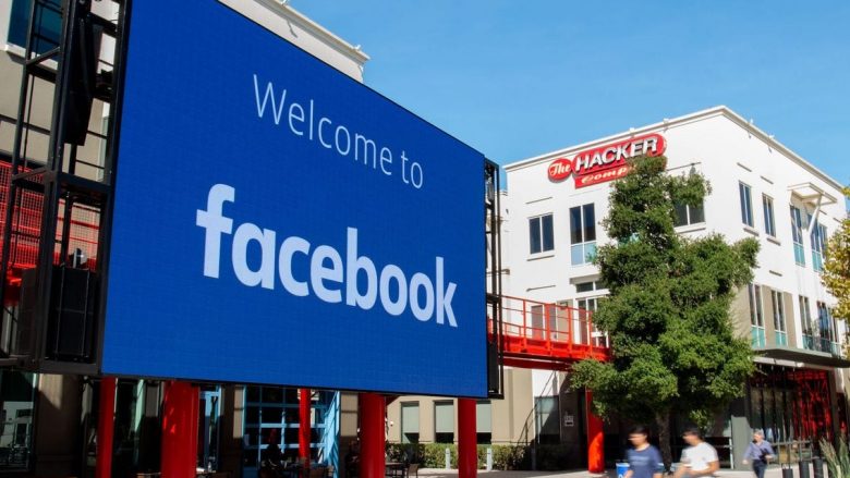 50 për qind e punëtorëve të Facebookut do të punojnë nga shtëpia gjatë dekadës së ardhshme