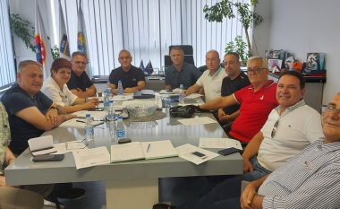 Komiteti Ekzekutiv i FFK-së mbajti mbledhjen e radhës – Nga largimi i Eroll Salihut deri tek VAR-i, Liga U21, të drejtat televizive
