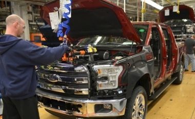 Ford do të shkurtojë prodhimin e F-150 për shkak të mungesës së “mikroçipëve”