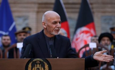 Presidenti afgan kishte ikur nga vendi me “xhepat bosh”
