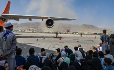 Flet afgani nga aeroporti i Kabulit, tregon se pse nuk erdhën ende në Shqipëri
