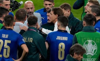 Mancini publikon listën për ndeshjet e play-offit për Kupën e Botës, lë jashtë Balotellin