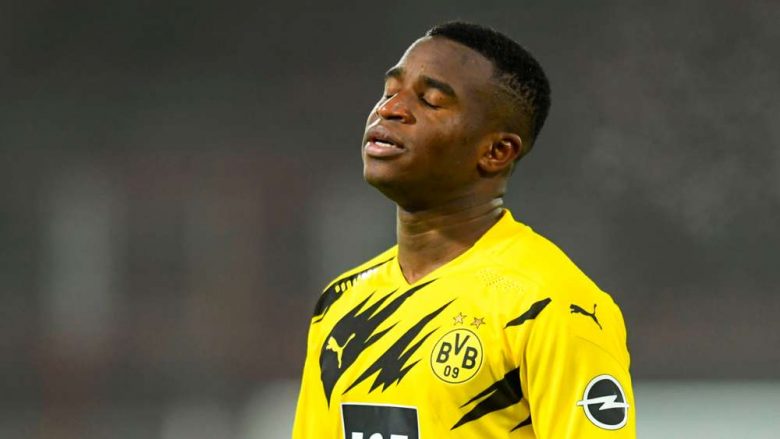 “Raportet ishin shumë stresuese” – talenti i Dortmundit, Moukoko zbulon se donte të linte futbollin