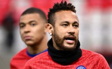 Neymar ia gjen PSG-së zëvendësuesin e Mbappes