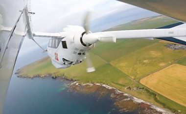 Aeroplani me energji elektrike u sprovua mbi Orkney të Skocisë