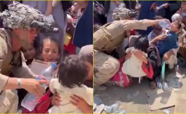 Pak buzëqeshje në atë situatë kaotike: Videoja e marinsit amerikan që u jep ujë fëmijëve afganë bëhet virale