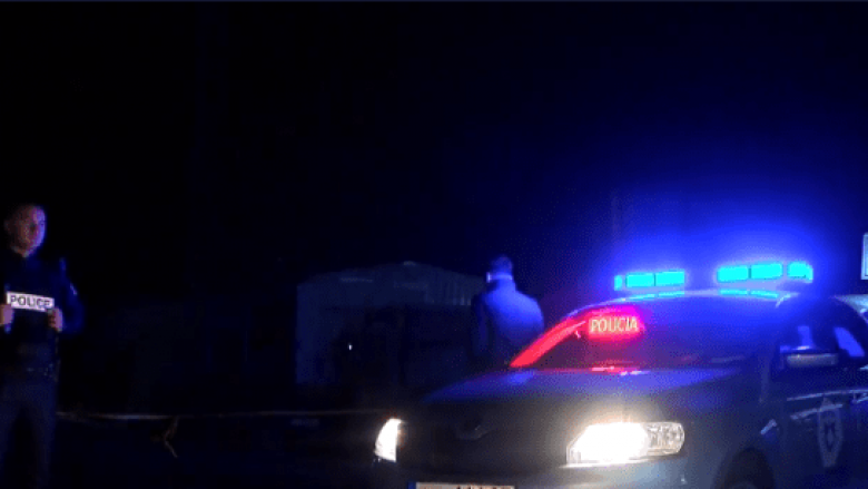 Policia sekuestrohen tri armë në Skenderaj