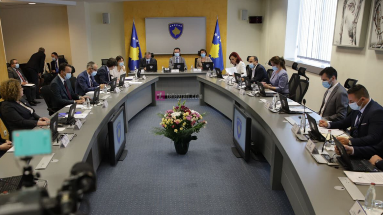Qeveria e Kosovës kërkon nga KOSTT dhe KEK ndarjen e dividetës