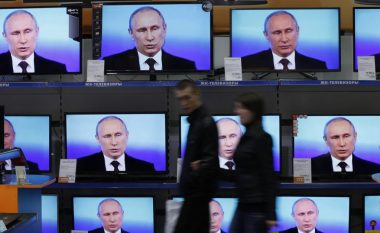 Shtypja e medieve të pavarura ruse – pesë arsyet se pse Kremlini po i ndalon ato