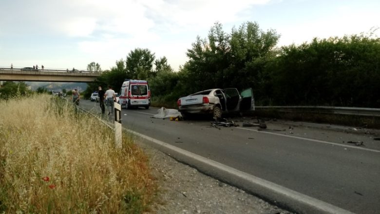 Detaje nga aksidenti në rrugën Veles-Shkup