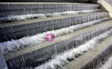 KRU “Prishtina”: Mos pastroni trotuaret e mos ujisni kopshtet e arat me ujë të pijshëm