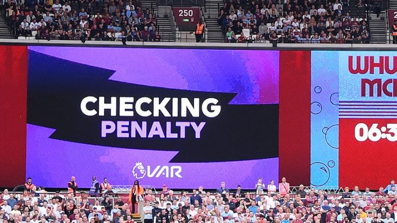 Ndryshime në VAR-in e Ligës Premier: Penalltitë do të jepen në një formë më korrekte