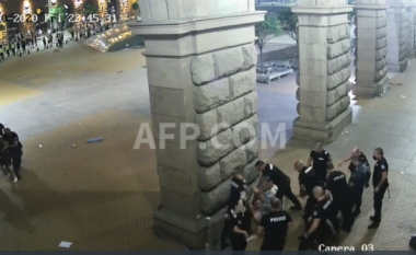 Video e rrahjes barbare të protestuesve, përgjegjëse policia bullgare