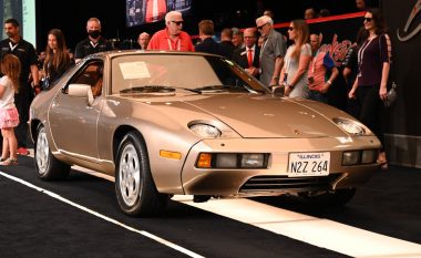 Porsche më e shtrenjtë, modeli 928 shitet në ankand për 1.980.000 dollarë