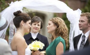 Zvicra sot vendos për martesat mes gjinisë së njëjtë