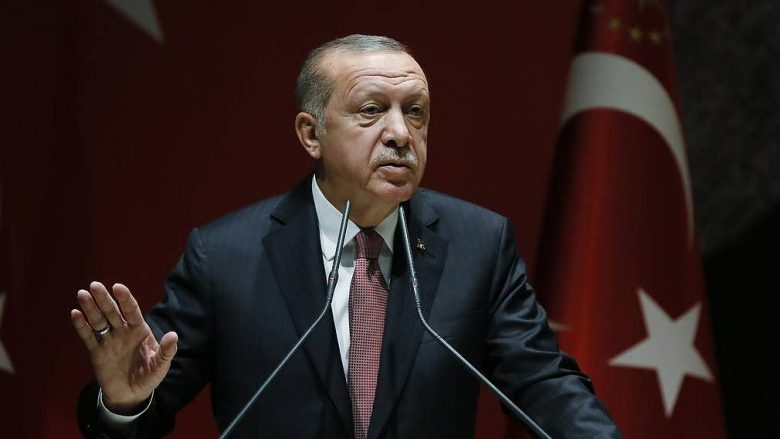 Erdogan: Turqia mund të blejë më shumë S-400 rusë pavarësisht paralajmërimeve të SHBA-së