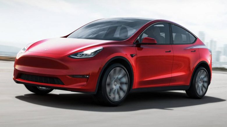 Tesla shiti më shumë se 44,000 makina të prodhuara nga Kina në gusht