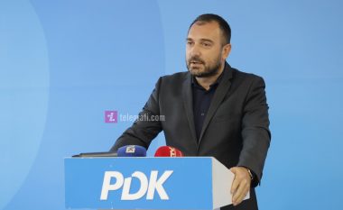 Shtyrja e vitit të ri shkollor, PDK kritikon Qeverinë Kurti për mungesë plani