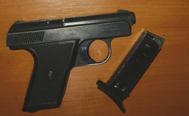 Policia sekuestron dy armë në Verenik, iniciohet rast ndaj 38-vjeçarit