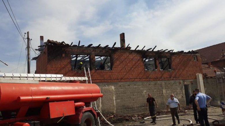 Dy fëmijë vdesin në Gjakovë pasi shtëpia u kaplua nga zjarri